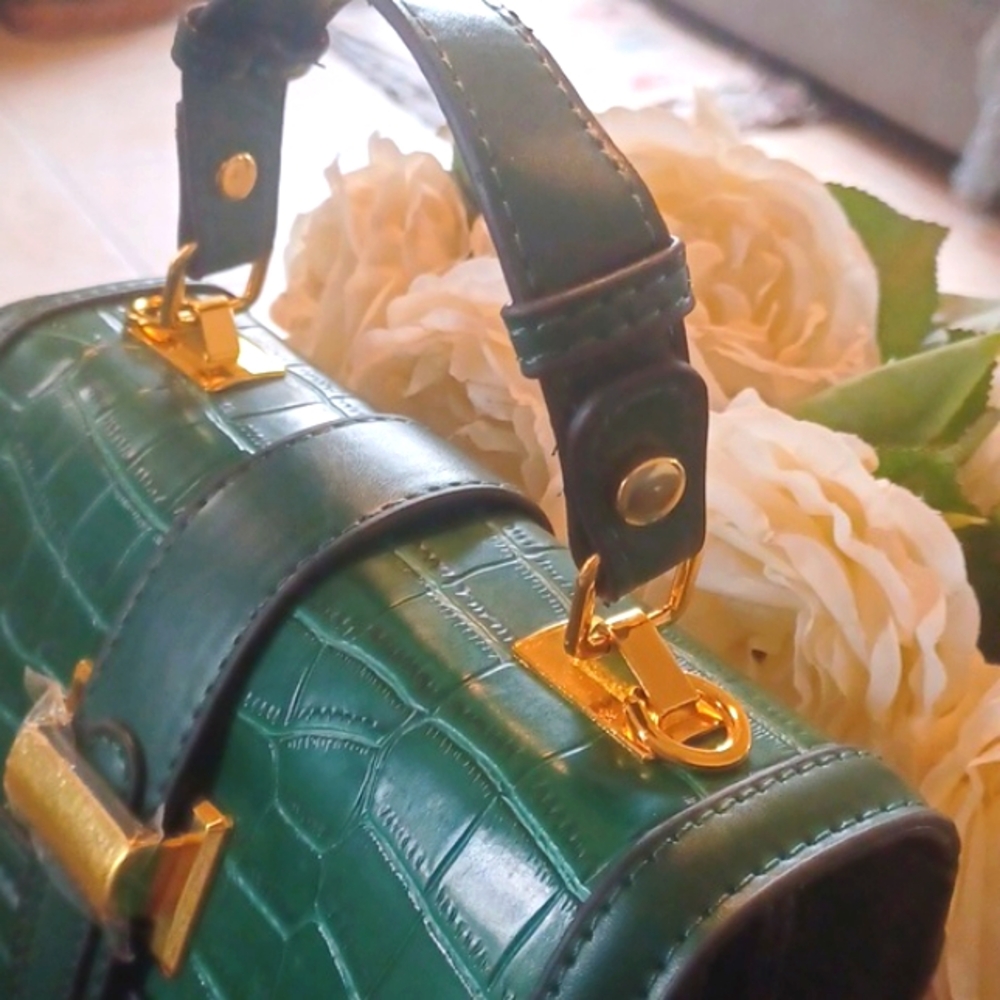 The Mini Bag - Picture 2 of 10